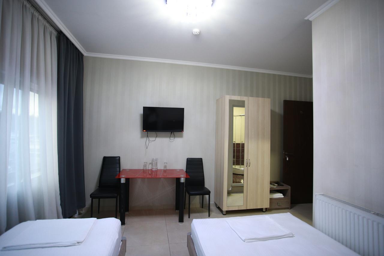 Hotel Okriba Tbilisi Ngoại thất bức ảnh