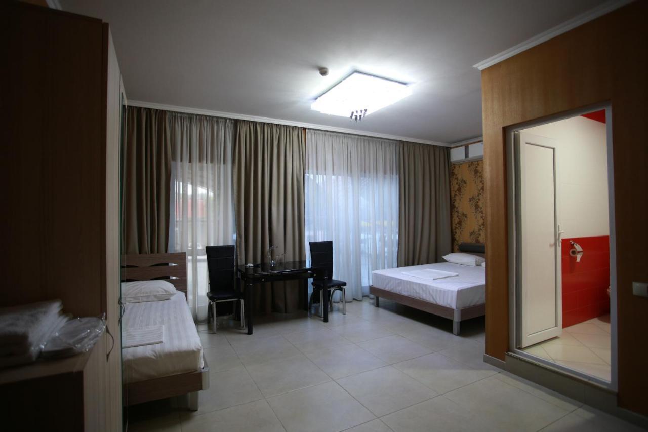 Hotel Okriba Tbilisi Ngoại thất bức ảnh